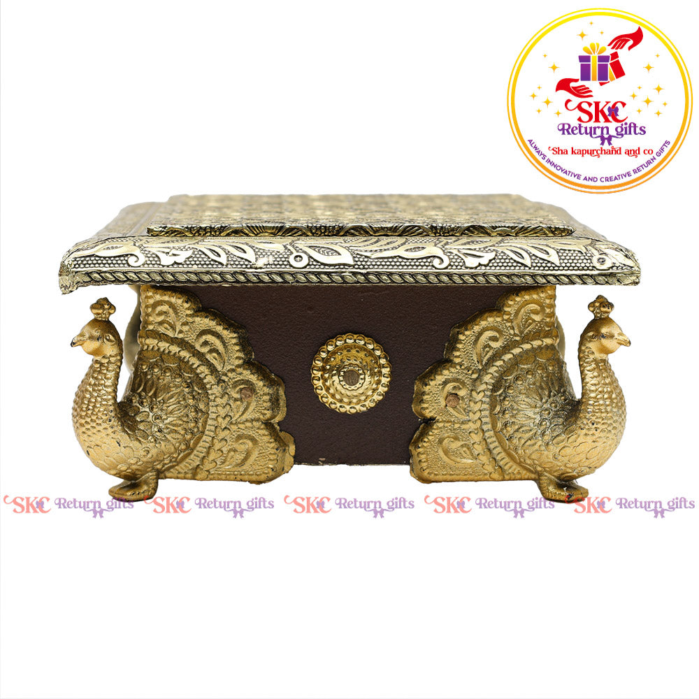 Traditional Peacock Manai 5x5