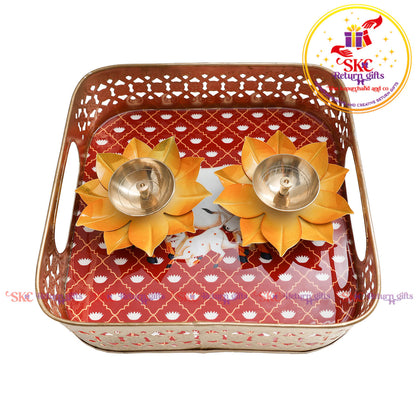 8x8 Pichwai tambulam gift set trays